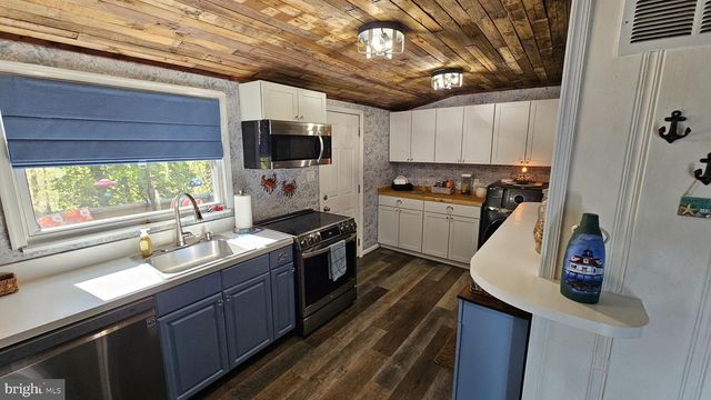 5130 ROSEMARY DR, Chesapeake Beach, MD 20732