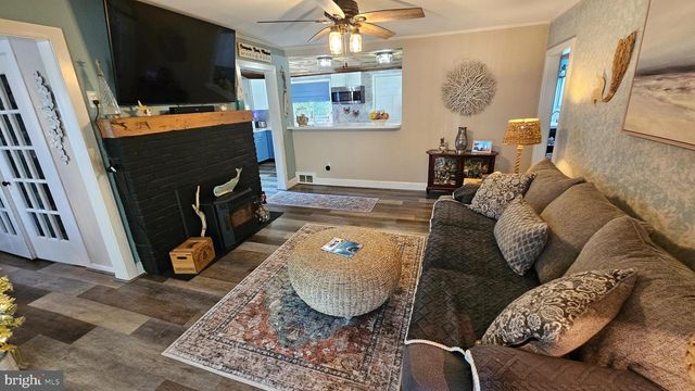 5130 ROSEMARY DR, Chesapeake Beach, MD 20732