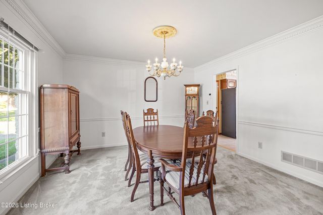 3905 Deer Lake Ct, Prospect, KY 40059
