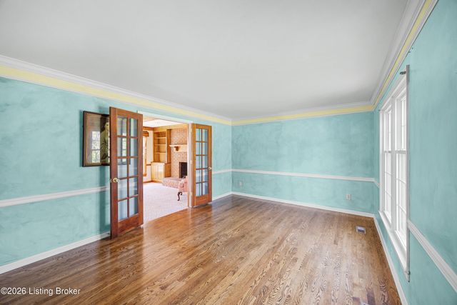 3905 Deer Lake Ct, Prospect, KY 40059