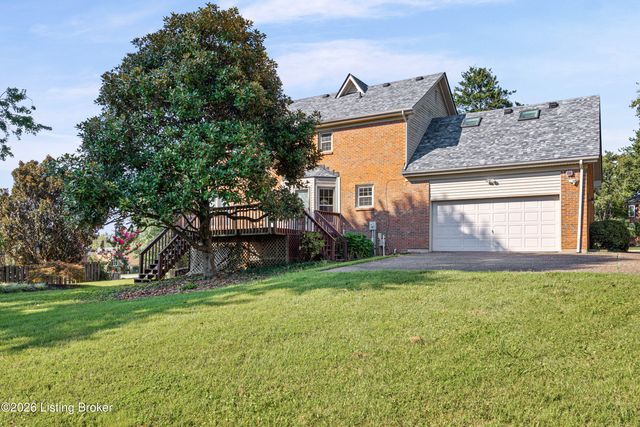 3905 Deer Lake Ct, Prospect, KY 40059
