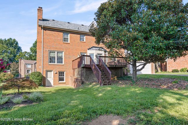 3905 Deer Lake Ct, Prospect, KY 40059