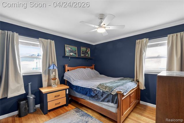 30242 Taylor Street, Saint Clair Shores, MI 48082
