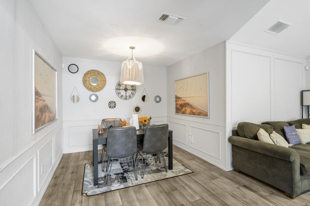 2114 Valleywood Drive, Arlington, TX 76013
