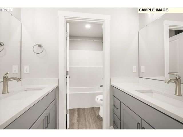 153 Nw MAWRCREST Ave, Gresham, OR 97030