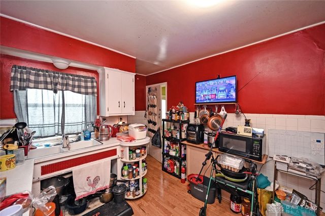 2136 Ravenwood Avenue, Dayton, OH 45406