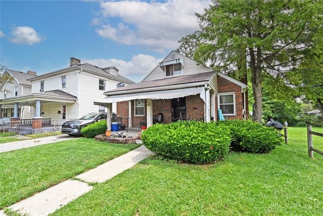 2136 Ravenwood Avenue, Dayton, OH 45406