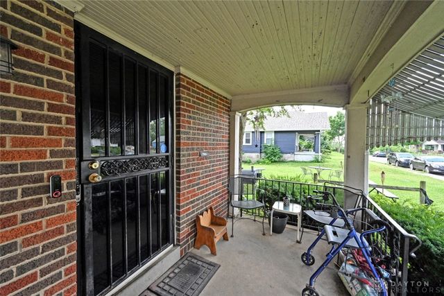 2136 Ravenwood Avenue, Dayton, OH 45406