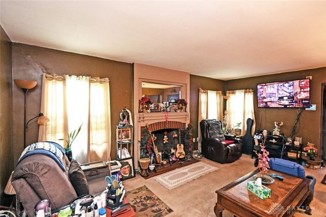 2136 Ravenwood Avenue, Dayton, OH 45406