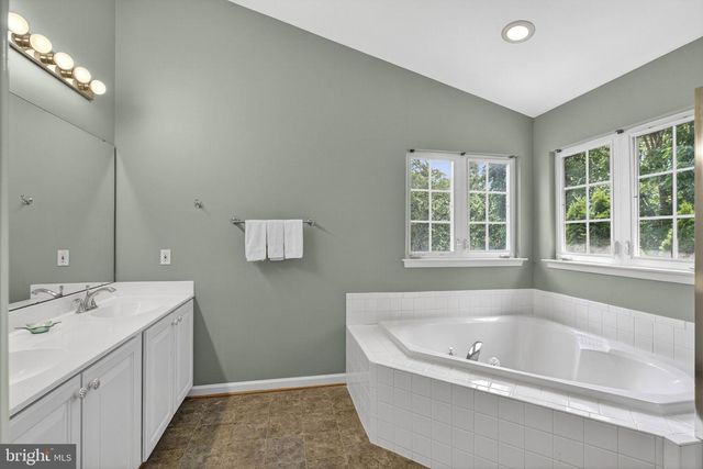 13056 GORHAM WAY, Woodbridge, VA 22192