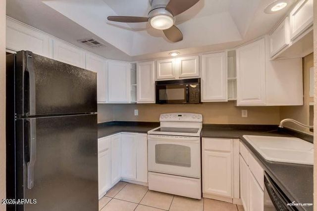 1402 S JENTILLY Lane 205, Tempe, AZ 85281