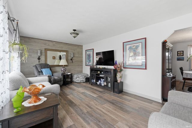 4106 Elmcrest Drive, Fort Wayne, IN 46809