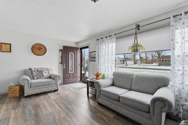 4106 Elmcrest Drive, Fort Wayne, IN 46809