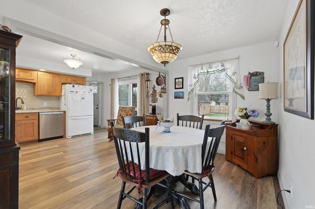 4106 Elmcrest Drive, Fort Wayne, IN 46809