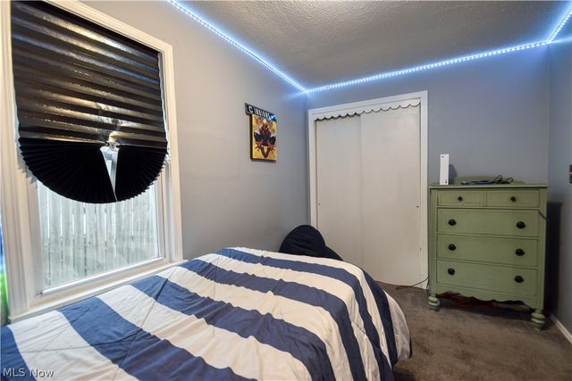 902 Quentin Road, Eastlake, OH 44095