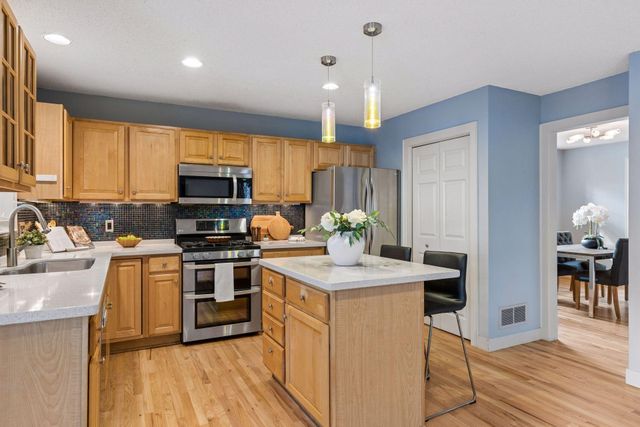 1918 Berkeley Avenue, Saint Paul, MN 55105