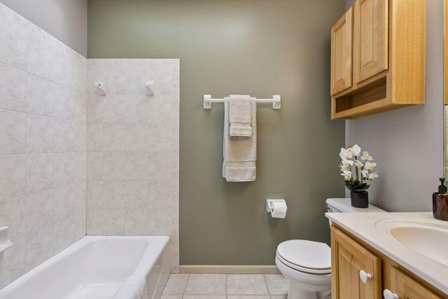 1918 Berkeley Avenue, Saint Paul, MN 55105