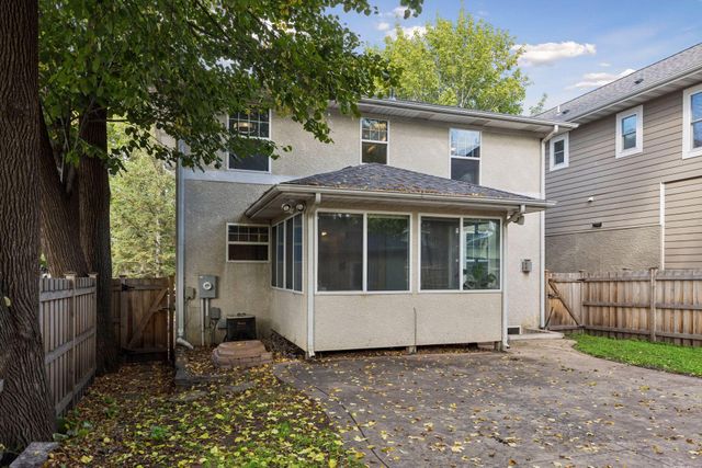 1918 Berkeley Avenue, Saint Paul, MN 55105