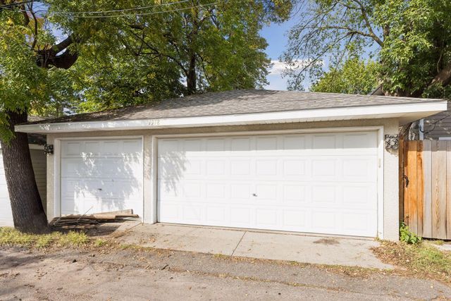 1918 Berkeley Avenue, Saint Paul, MN 55105