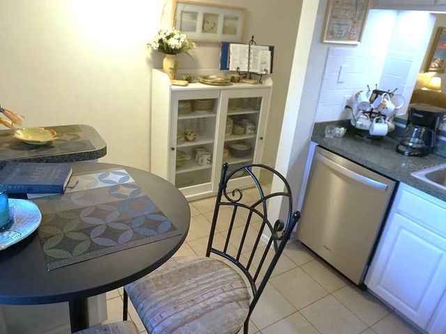 841 PATRICIA AVENUE 206, Dunedin, FL 34698