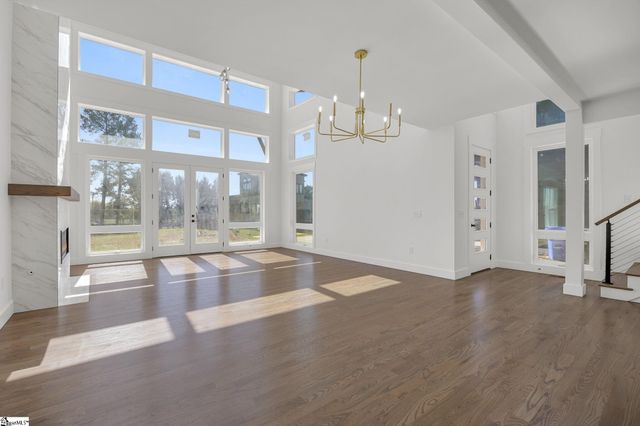 8 Village Crest Drive, Greenville, SC 29607