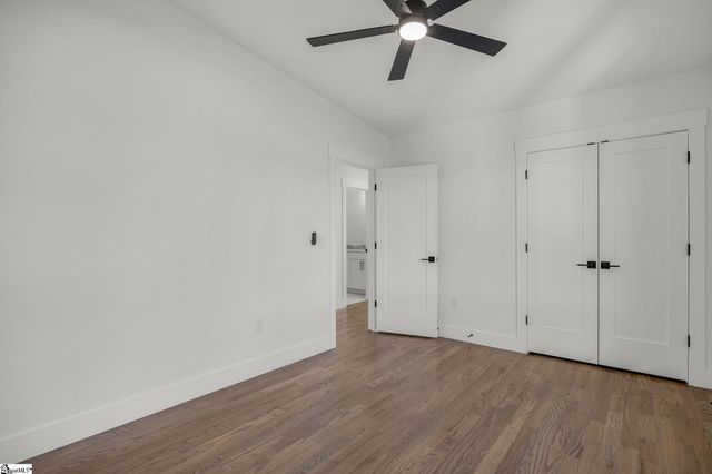 8 Village Crest Drive, Greenville, SC 29607