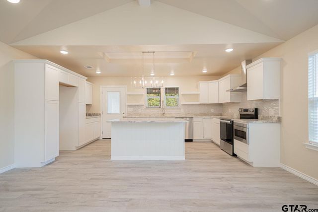 117 Cypress Circle, Mt Vernon, TX 75457