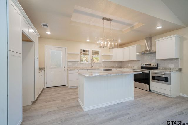 117 Cypress Circle, Mt Vernon, TX 75457