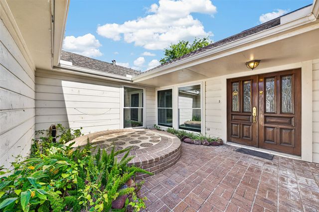 14122 Woodnook Drive, Houston, TX 77077