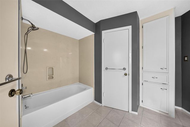 14122 Woodnook Drive, Houston, TX 77077