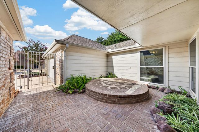 14122 Woodnook Drive, Houston, TX 77077