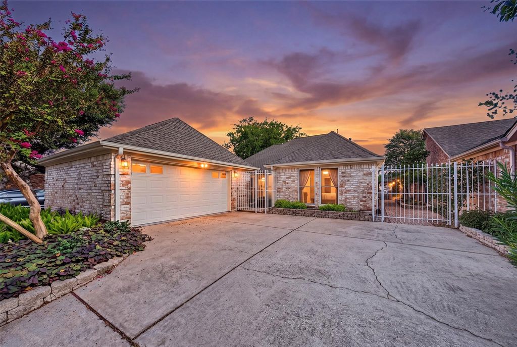 14122 Woodnook Drive, Houston, TX 77077