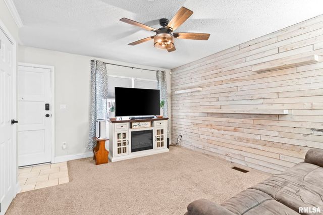 2512 Sutherland Road, Springfield, IL 62702