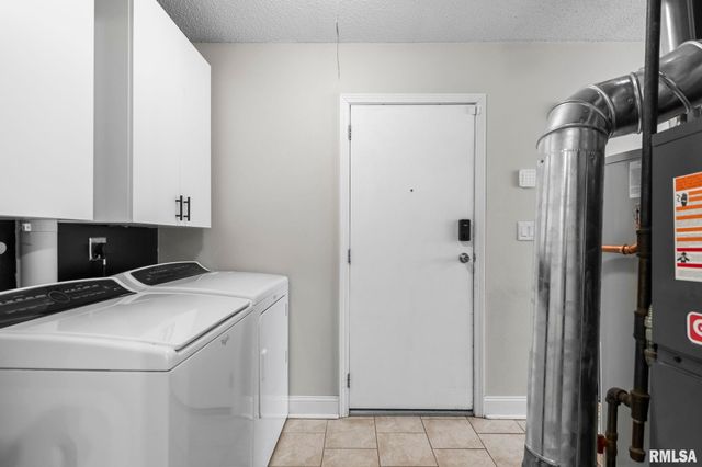 2512 Sutherland Road, Springfield, IL 62702