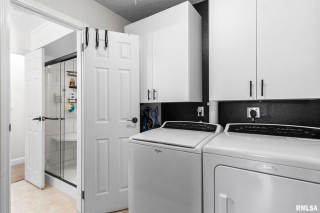 2512 Sutherland Road, Springfield, IL 62702