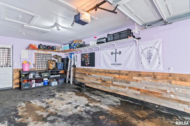 2512 Sutherland Road, Springfield, IL 62702