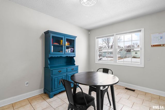 2512 Sutherland Road, Springfield, IL 62702