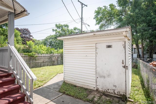 207 Richter Street, River Rouge, MI 48218