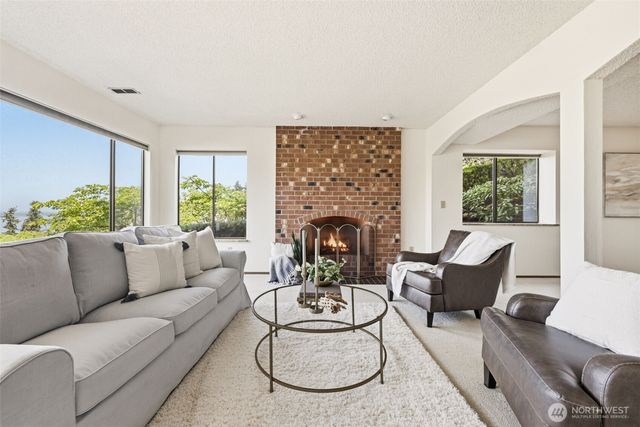 29646 2nd Avenue SW, Federal Way, WA 98023