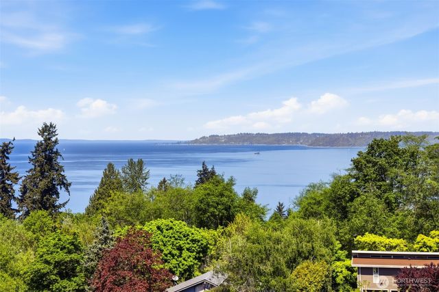 29646 2nd Avenue SW, Federal Way, WA 98023