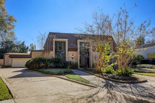 5203 Braesvalley Drive, Houston, TX 77096