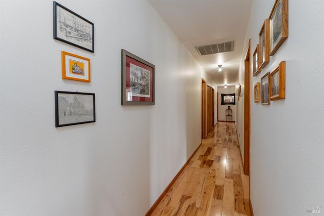 10450 Main St, Potter Valley, CA 95469