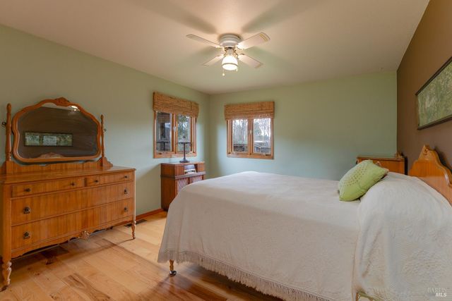 10450 Main St, Potter Valley, CA 95469