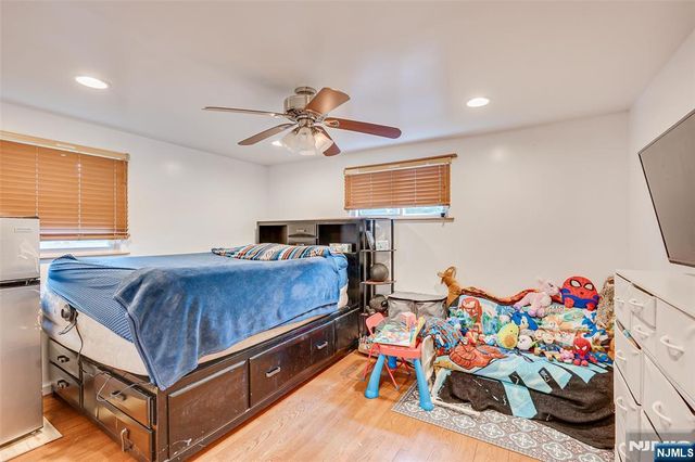 228 Henry Court, North Plainfield, NJ 07060