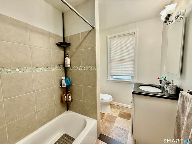 100-102 Ashley Street, Bridgeport, CT 06610