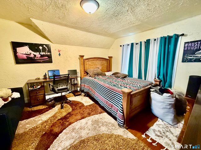 100-102 Ashley Street, Bridgeport, CT 06610