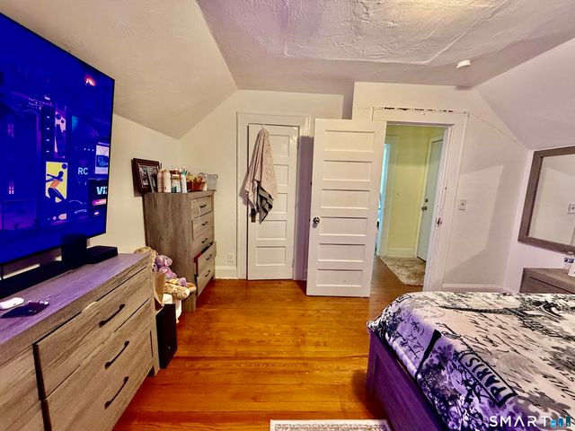 100-102 Ashley Street, Bridgeport, CT 06610