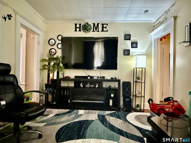 100-102 Ashley Street, Bridgeport, CT 06610