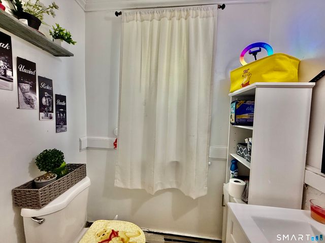 100-102 Ashley Street, Bridgeport, CT 06610