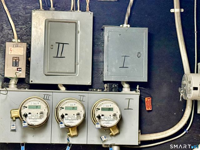 100-102 Ashley Street, Bridgeport, CT 06610